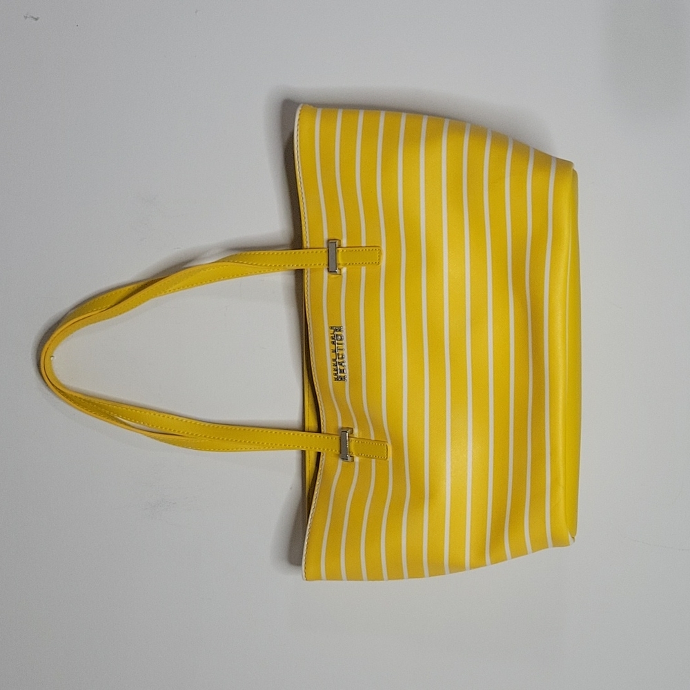 Kenneth Cole Reaction shoulder bag